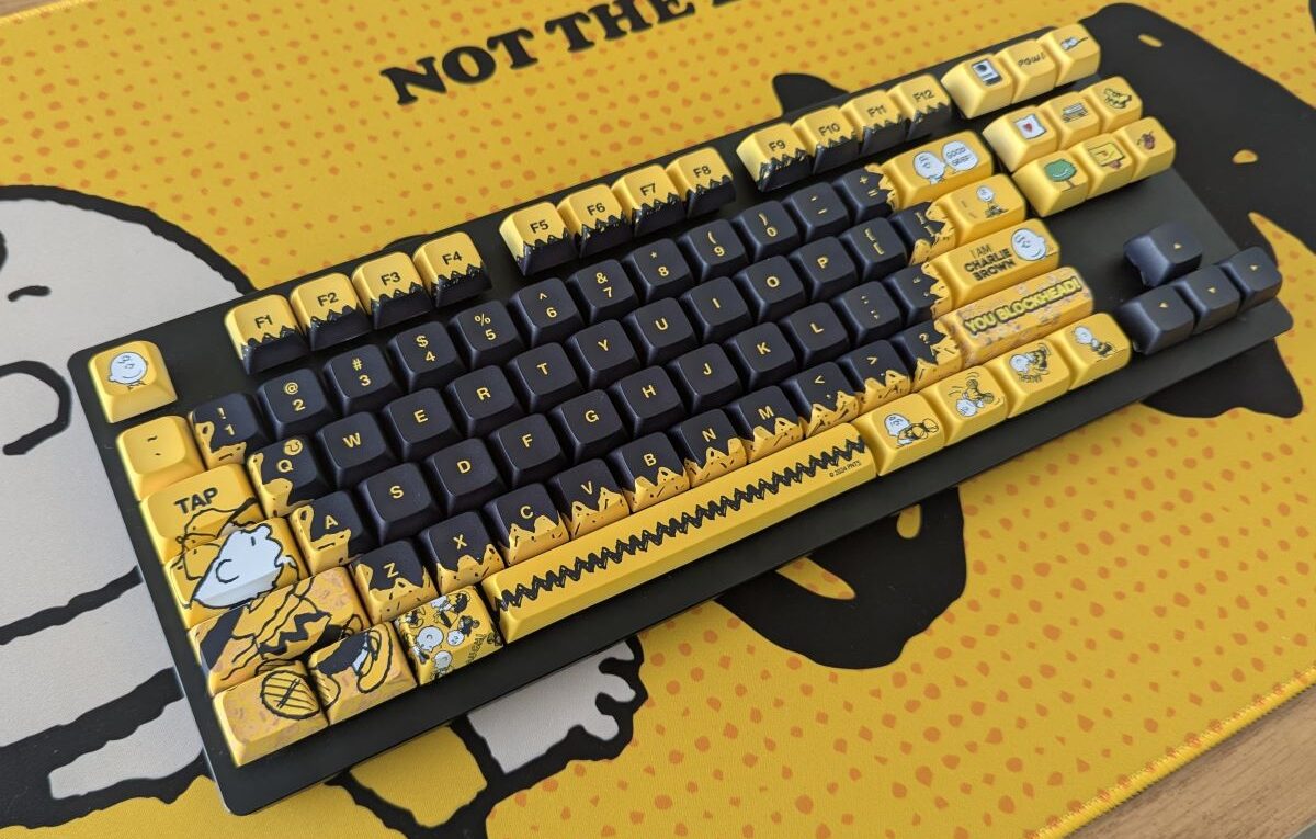 The Kapco x Peanuts - A Boy Named Charlie Brown Keycap Set review